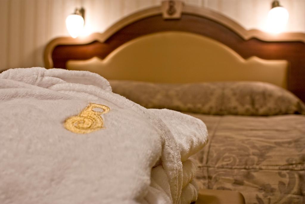 Hotel Berlin Park Vitosha Sofia Room photo