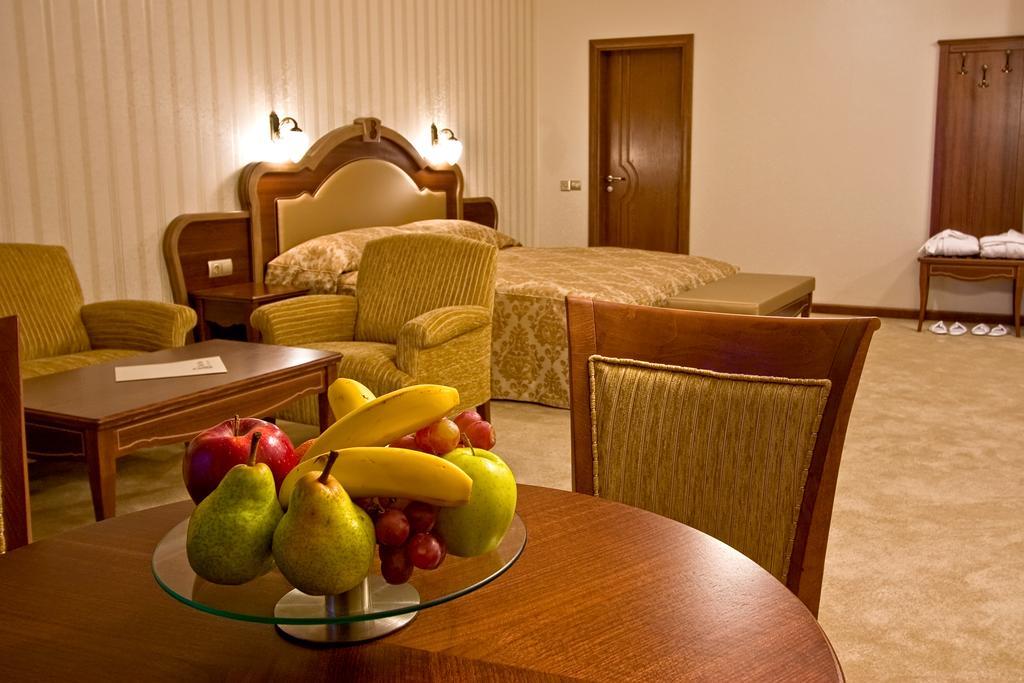 Hotel Berlin Park Vitosha Sofia Room photo
