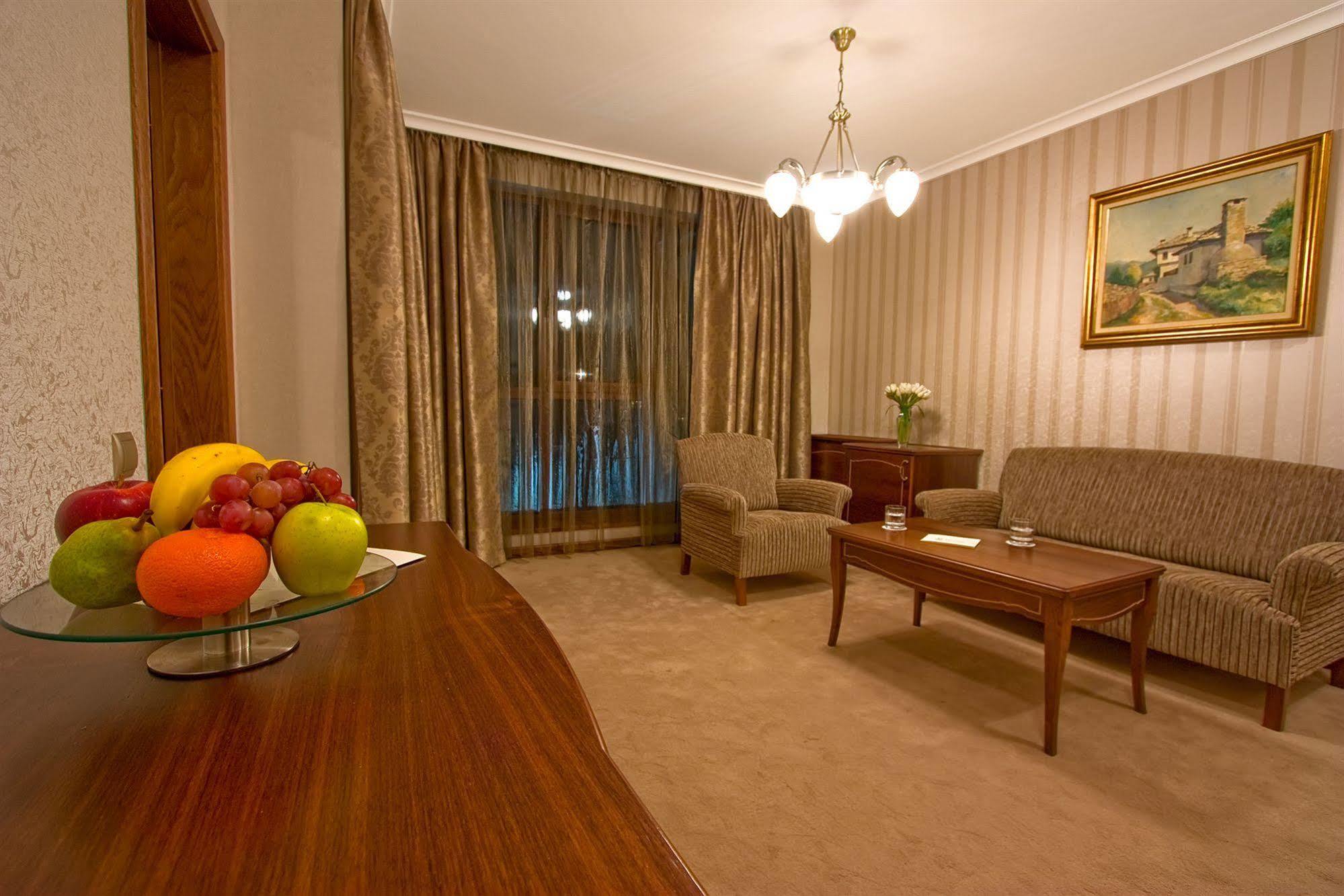 Hotel Berlin Park Vitosha Sofia Exterior photo