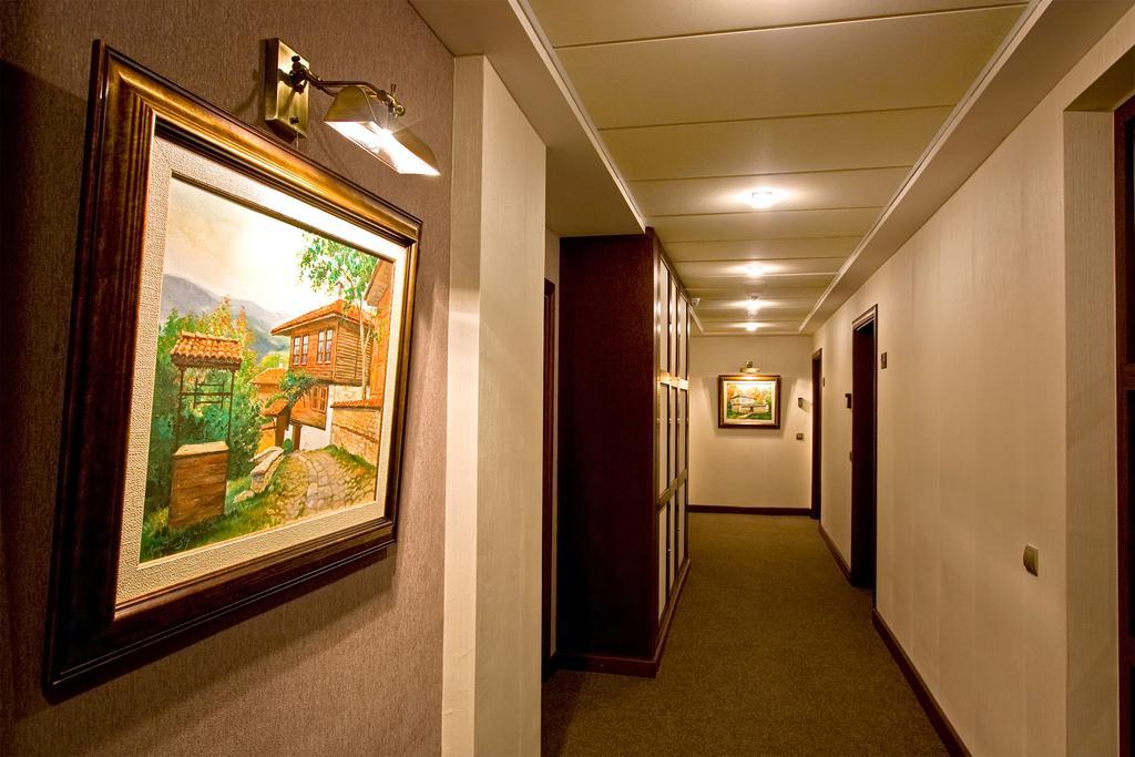 Hotel Berlin Park Vitosha Sofia Exterior photo